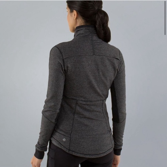 Lululemon Base Runner Pullover Jacket - Size 6 - Picture 10 of 10